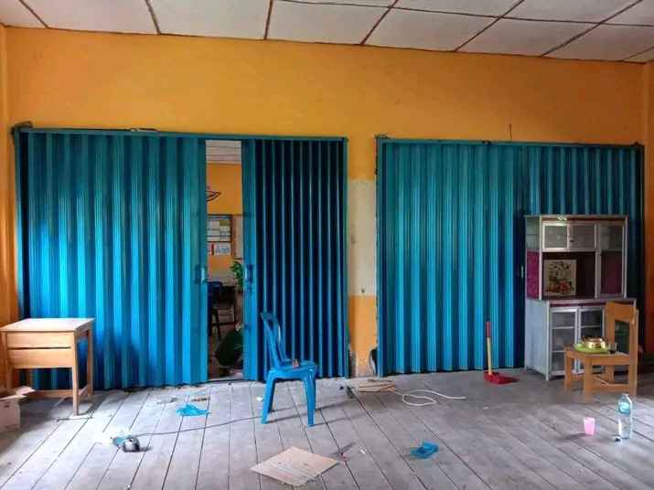 Folding Gate Electric